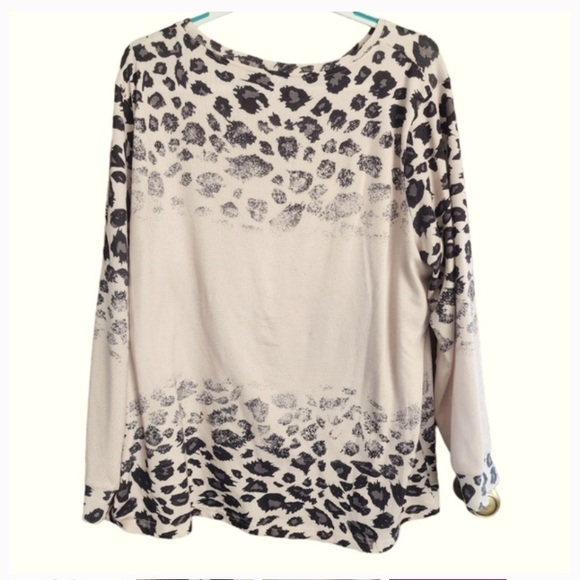 Tickled Teal Women's Long Sleeve Casual Loose Sweater Outerwear - Picture 7 of 8